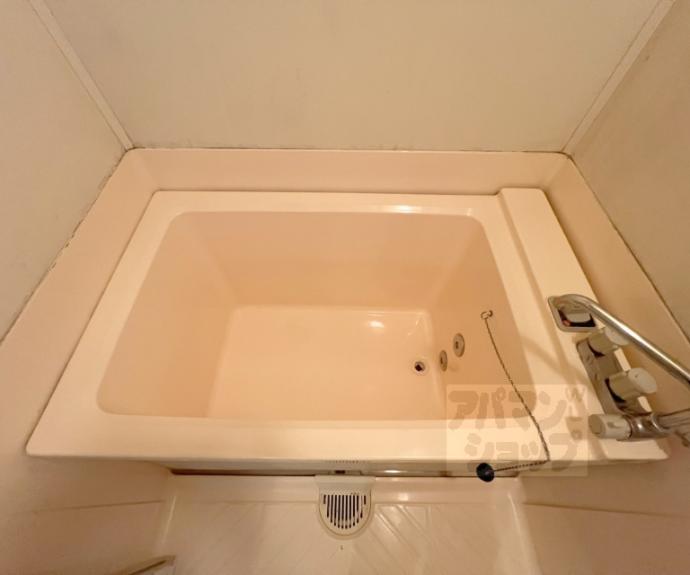 【シェモア御池衣棚】間取