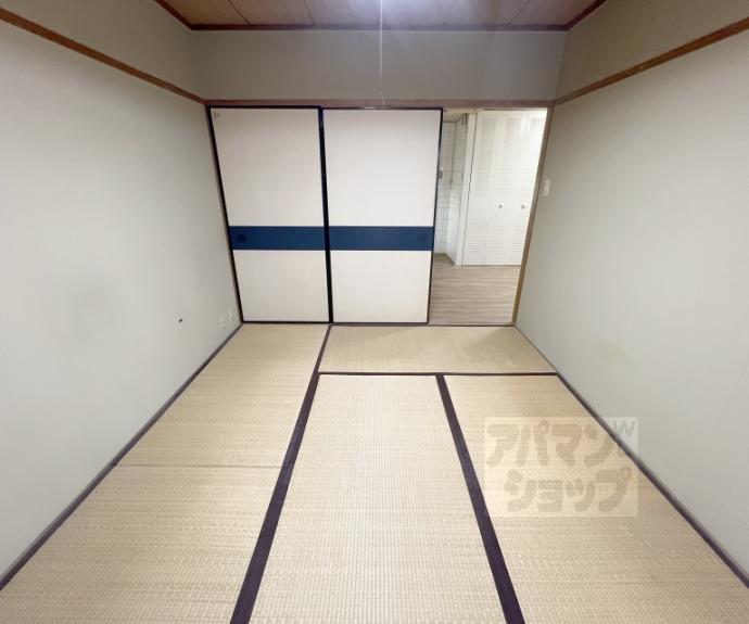 【シェモア御池衣棚】間取