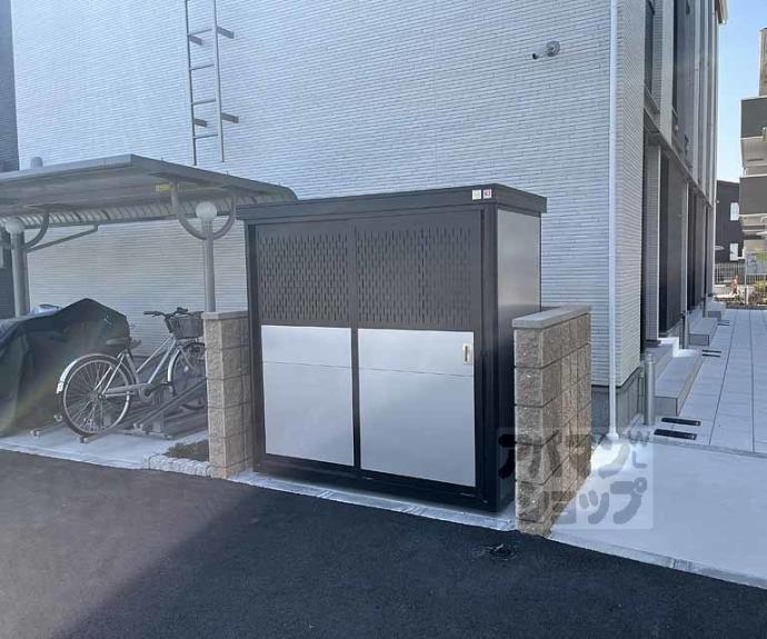 【ルミエール　カメキタ】間取