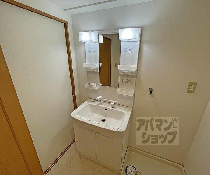 【烏丸アネックスⅡ】間取