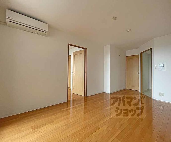 【烏丸アネックスⅡ】間取