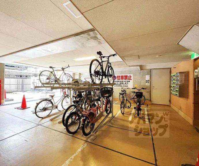 【烏丸アネックスⅡ】間取