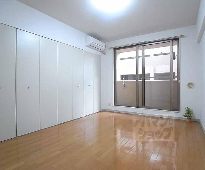 【烏丸アネックスⅡ】間取