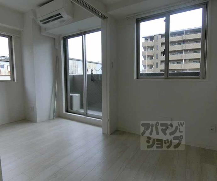 【ソルテラス嵯峨嵐山】間取