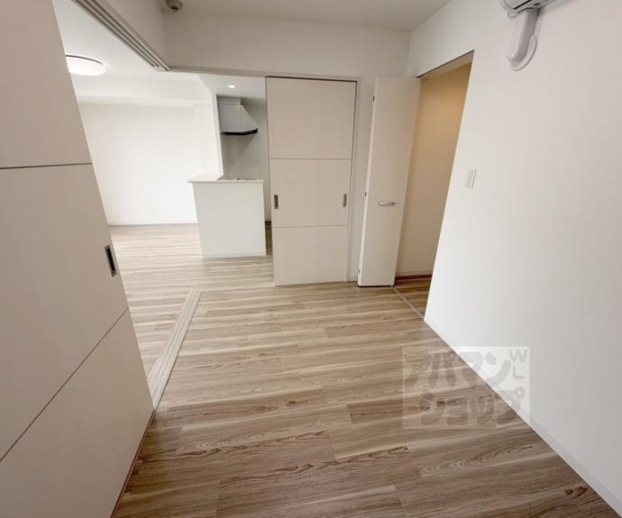 【グランジェ　リサーチパーク　イースト】間取