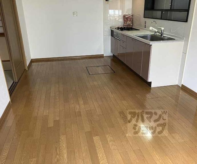 【久貝2丁目貸家】間取