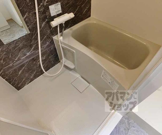 【コンフォート円町】間取