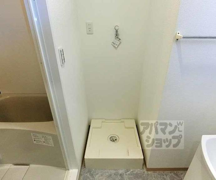 【コンフォート円町】間取