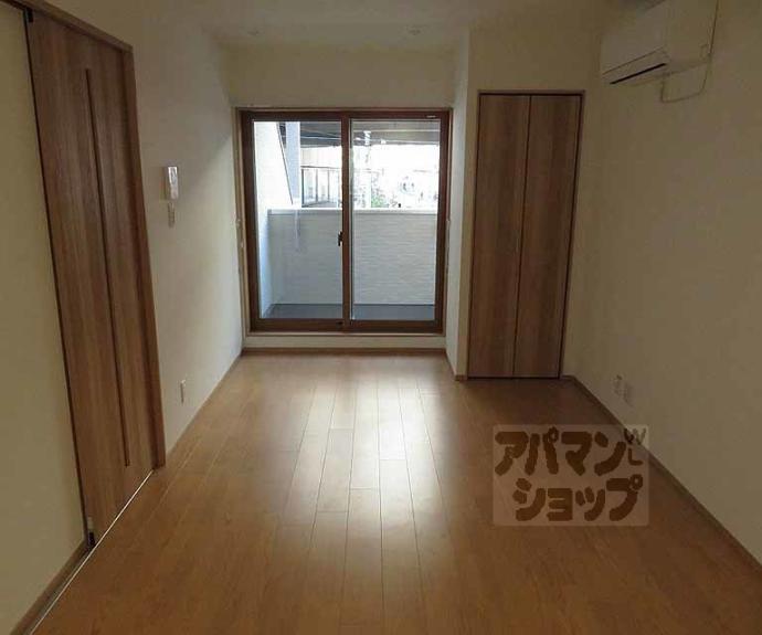 【コンフォート円町】間取