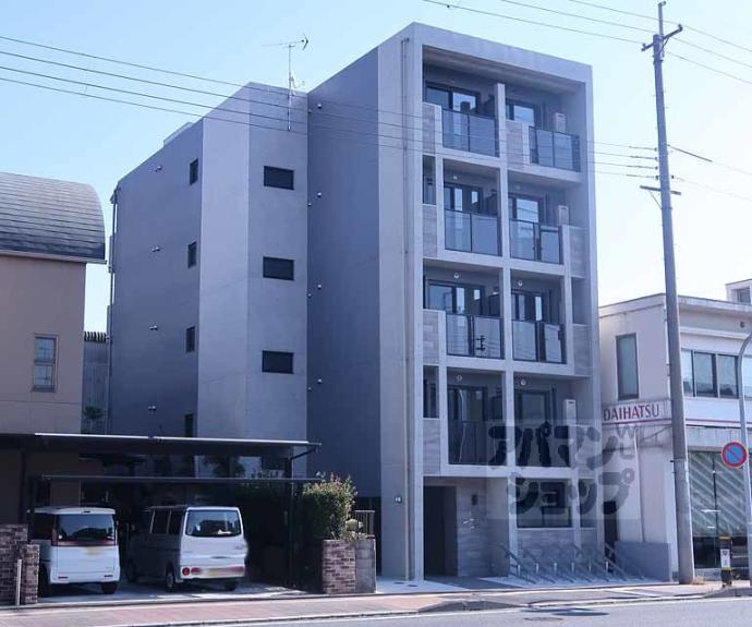 【ＴＨＥ　ＧＡＲＮＥＴ　ＳＵＩＴＥ　ＲＥＳＩＤＥＮＣＥ吉祥院】間取