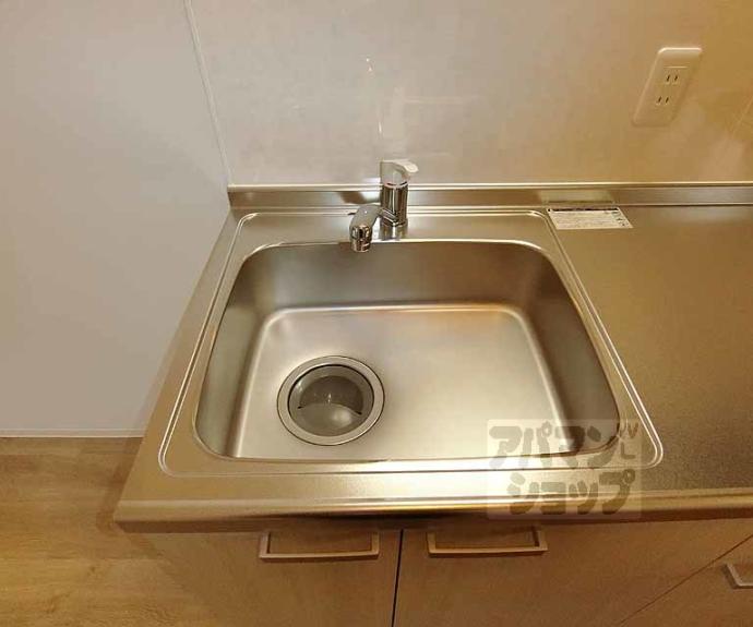 【西ノ京西中合町貸家６４番地】間取