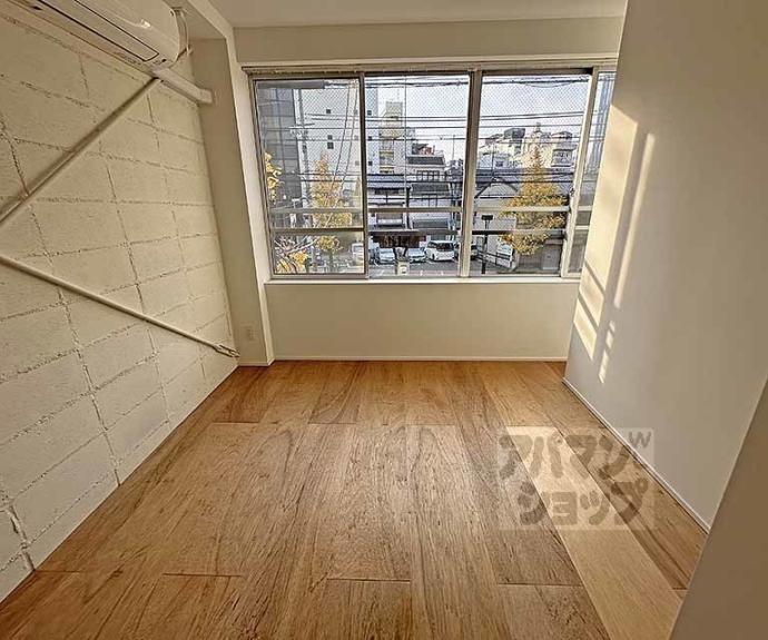 【OMU-APARTMENT】間取