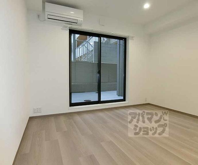 【ＴＨＥ　ＧＡＲＮＥＴ　ＳＵＩＴＥ　ＲＥＳＩＤＥＮＣＥ西院Ⅰ】間取