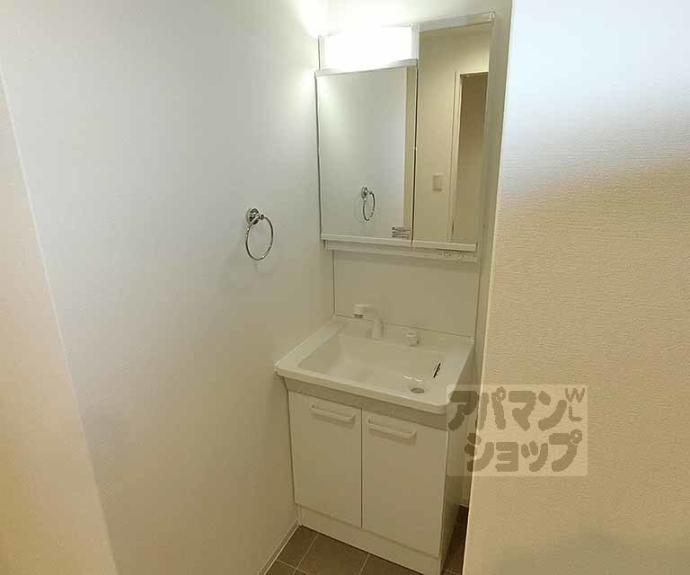 【ＴＨＥ　ＧＡＲＮＥＴ　ＳＵＩＴＥ　ＲＥＳＩＤＥＮＣＥ西院Ⅰ】間取