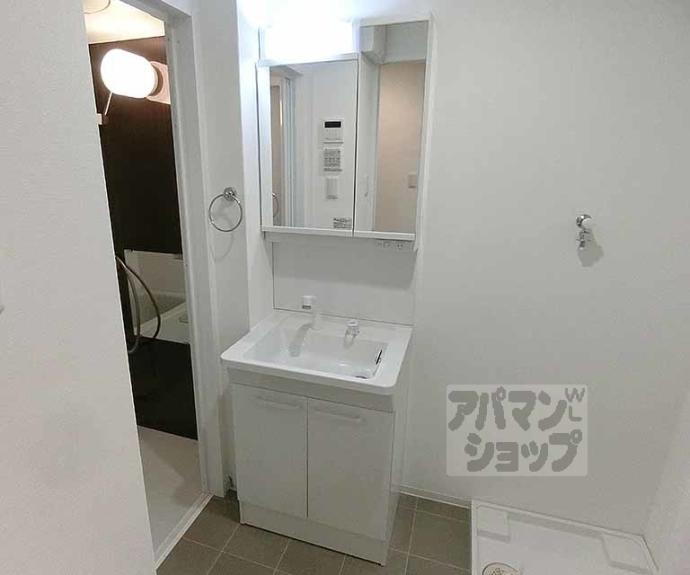 【ＴＨＥ　ＧＡＲＮＥＴ　ＳＵＩＴＥ　ＲＥＳＩＤＥＮＣＥ西院Ⅰ】間取