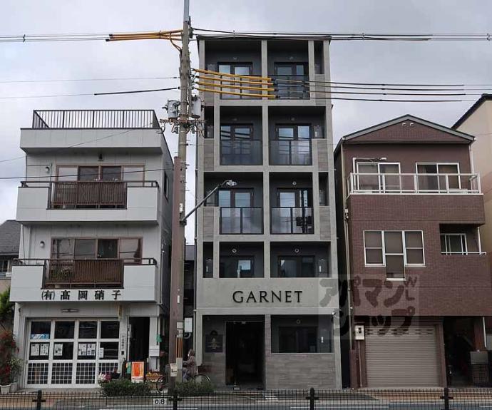 【ＴＨＥ　ＧＡＲＮＥＴ　ＳＵＩＴＥ　ＲＥＳＩＤＥＮＣＥ西大路】間取