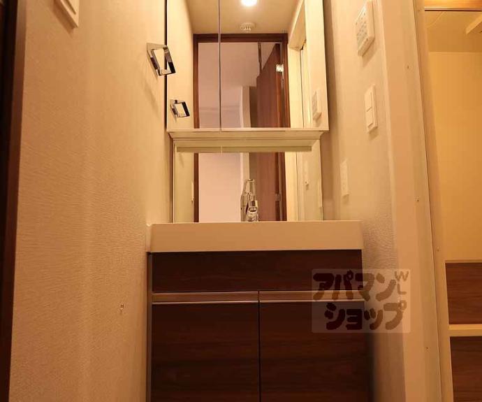 【エステムコート京都 梅小路公園】間取