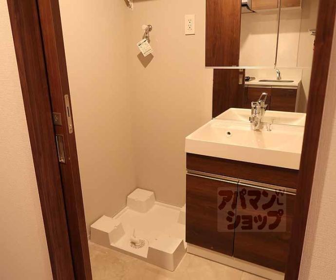 【エステムコート京都　梅小路公園】間取