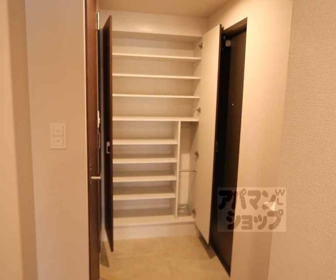 【エステムコート京都　梅小路公園】間取