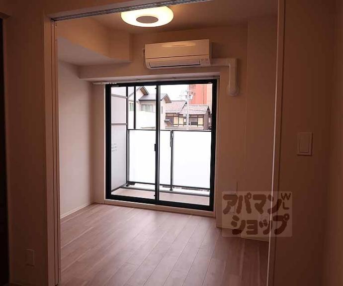 【エステムコート京都　梅小路公園】間取