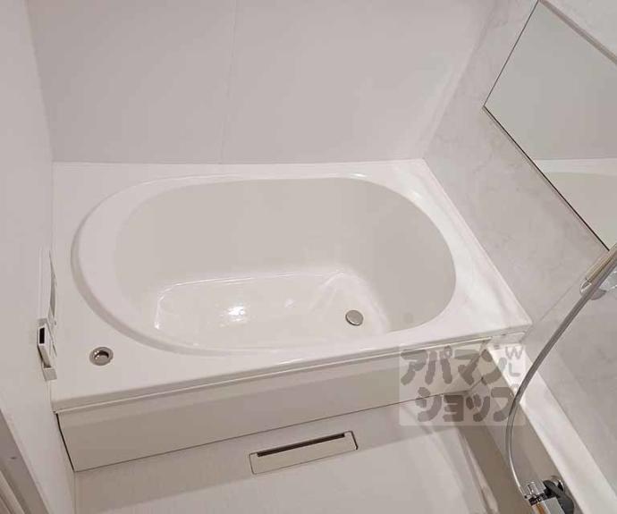 【Ｃｏｍｆｉｅｌｄ　シャーメゾン】間取