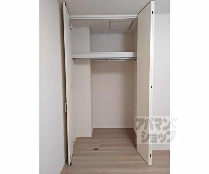 【Ｃｏｍｆｉｅｌｄ　シャーメゾン】間取