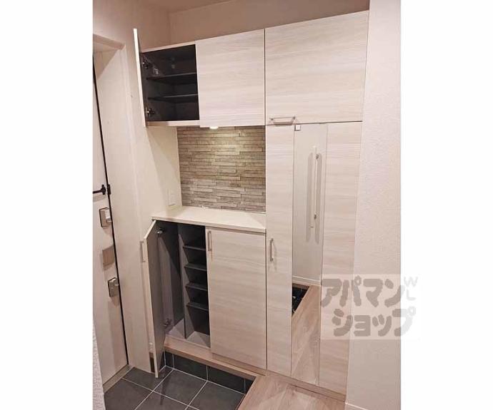 【Ｃｏｍｆｉｅｌｄ　シャーメゾン】間取