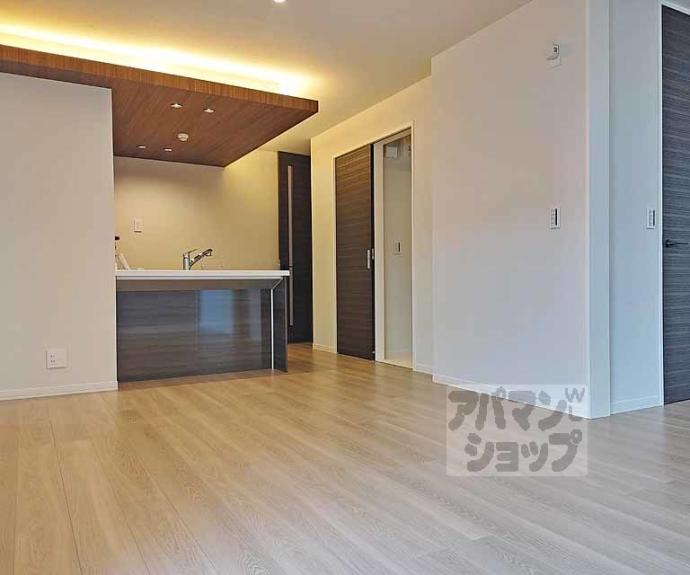 【Ｃｏｍｆｉｅｌｄ　シャーメゾン】間取