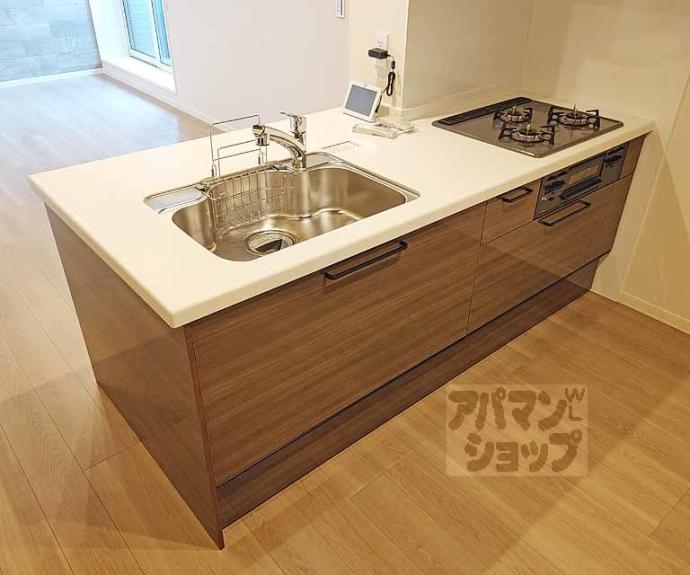 【Ｃｏｍｆｉｅｌｄ　シャーメゾン】間取