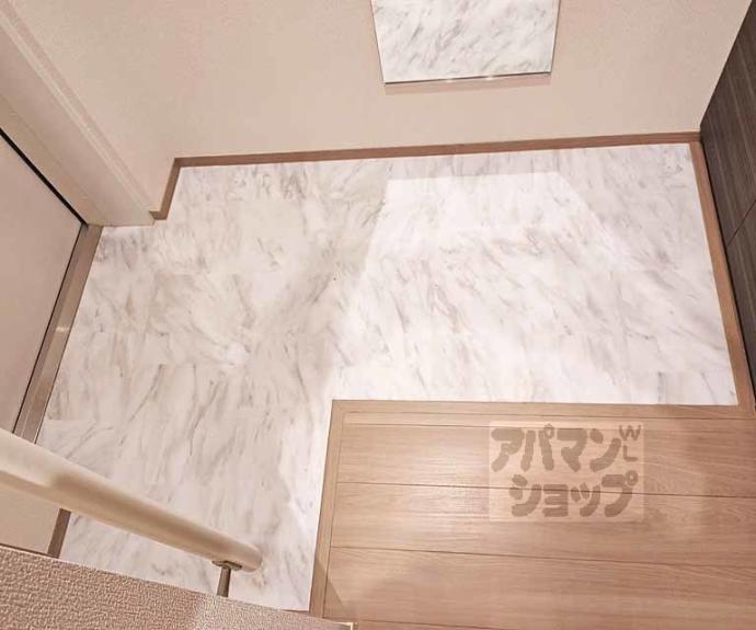 【Ｃｏｍｆｉｅｌｄ　シャーメゾン】間取