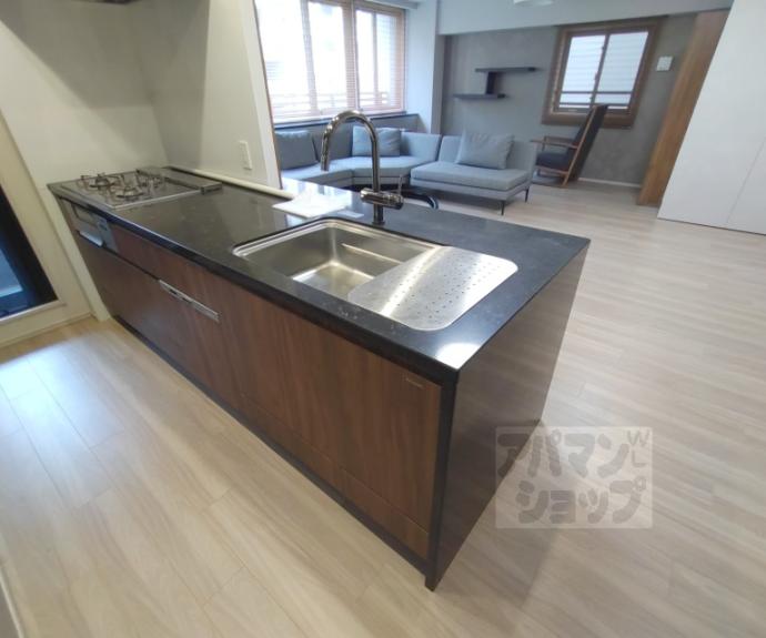 【ヴィークコート京都河原町二条】間取