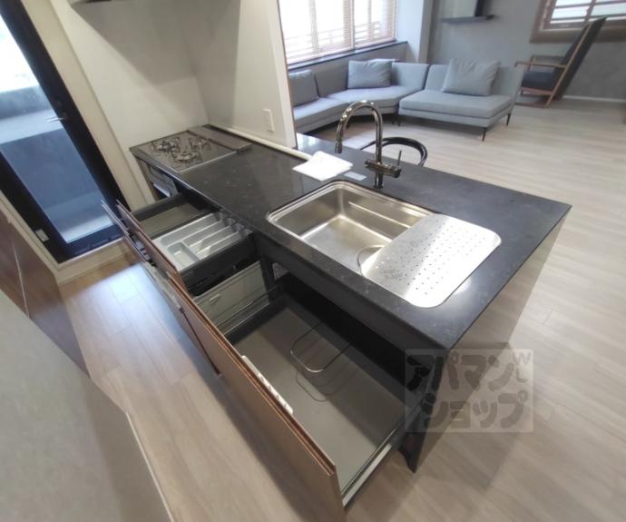 【ヴィークコート京都河原町二条】間取