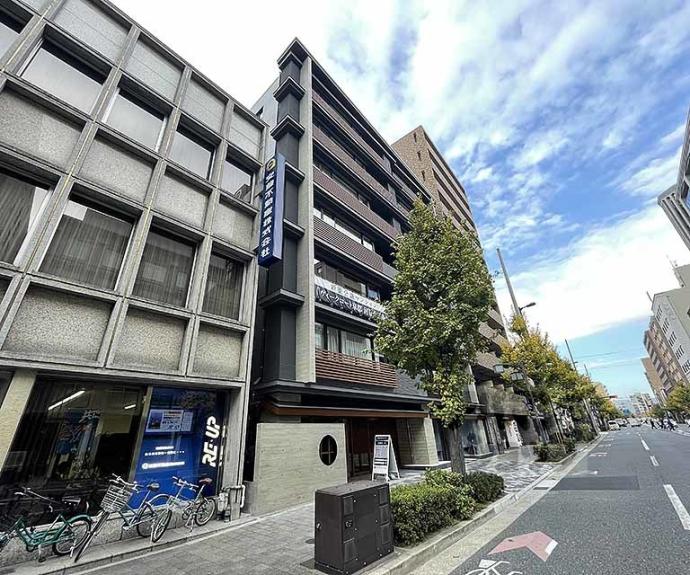 【ヴィークコート京都河原町二条】