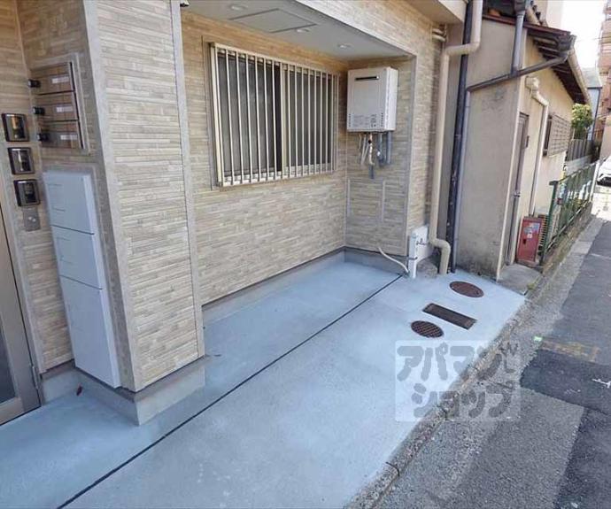 【クオリエ茶山駅前】間取