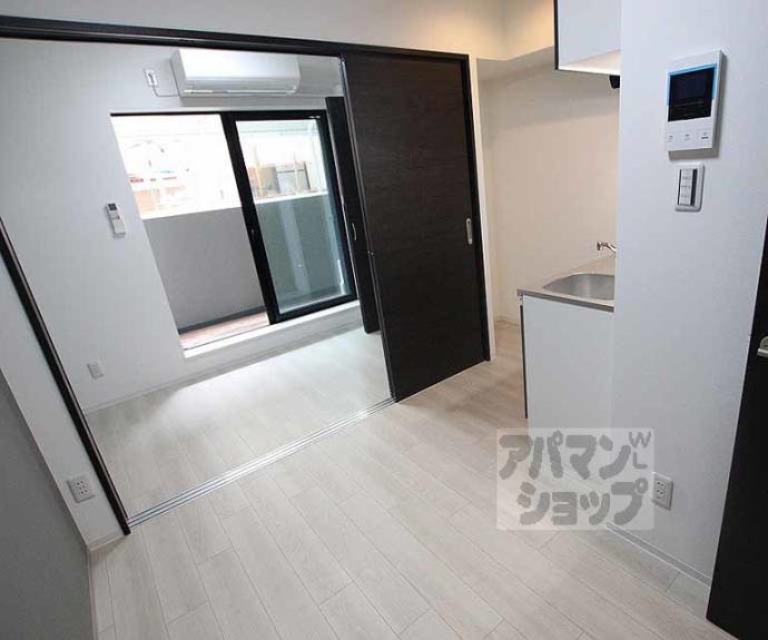 【エクスフォート京都聚楽町】間取