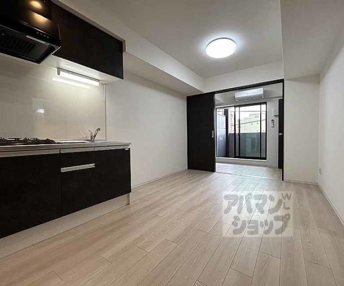 【エクスフォート京都聚楽町】間取