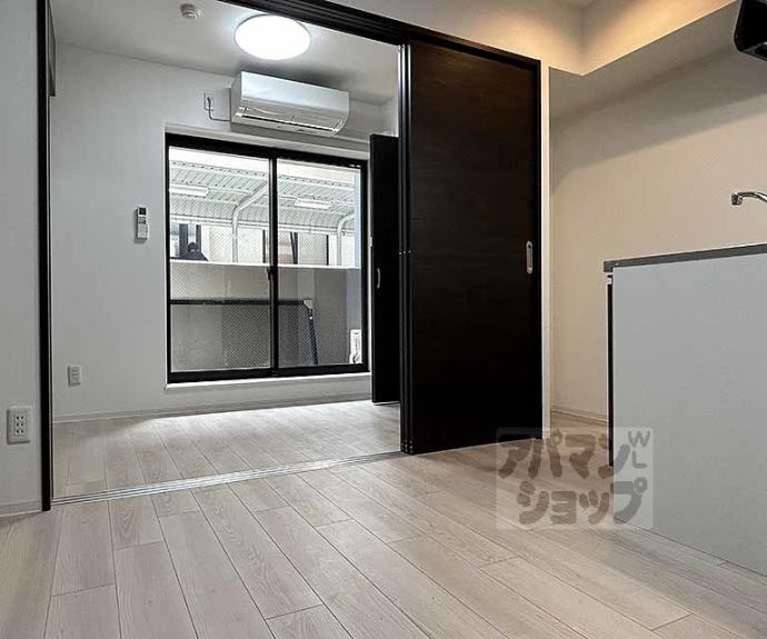 【エクスフォート京都聚楽町】間取