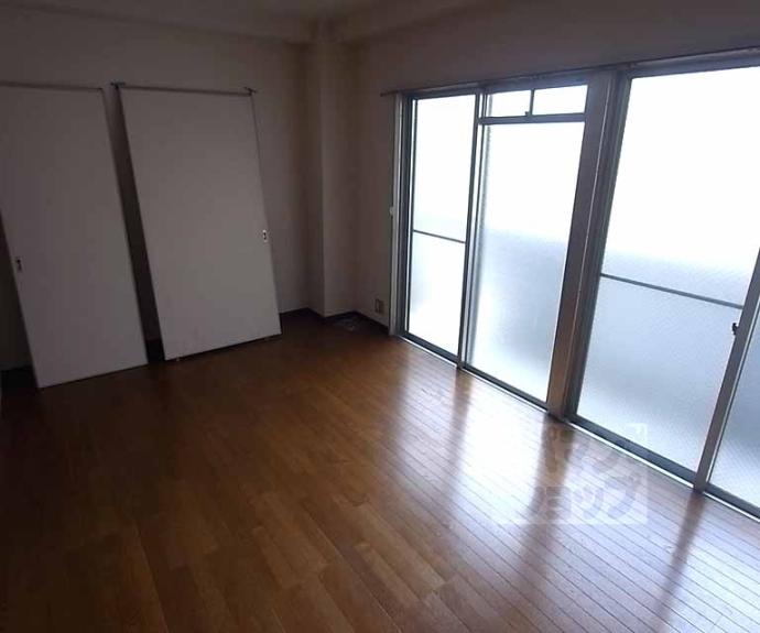 【ＤＡＩＤＯ烏丸ビル】間取