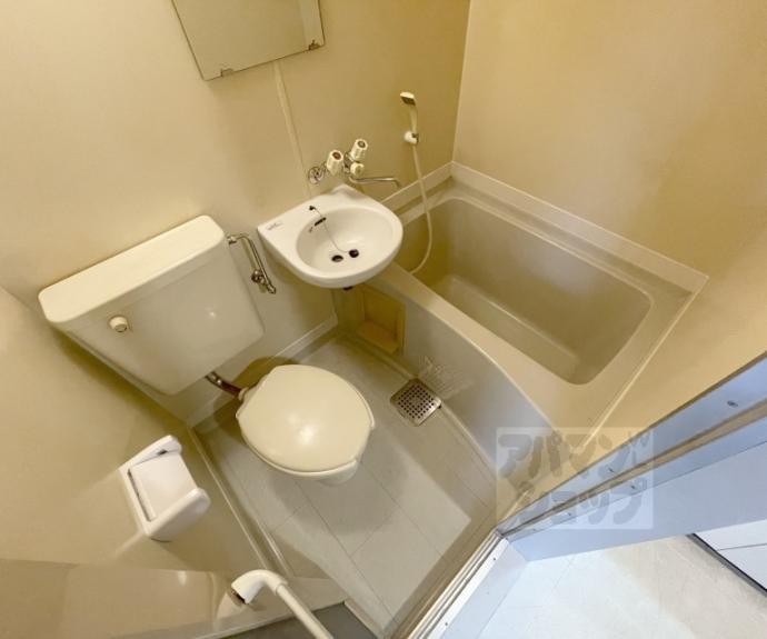 【ＤＡＩＤＯ烏丸ビル】間取