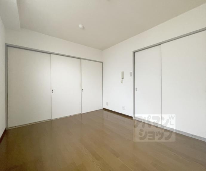 【ＤＡＩＤＯ烏丸ビル】間取