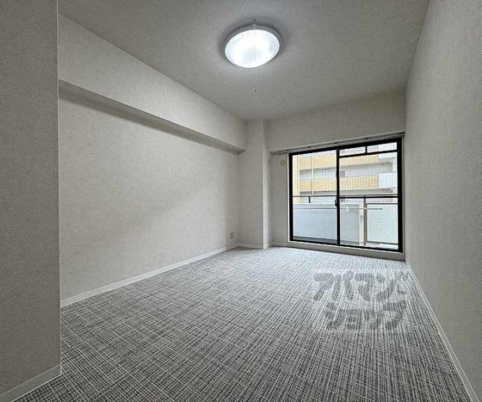 【ライオンズマンション二条城東】間取