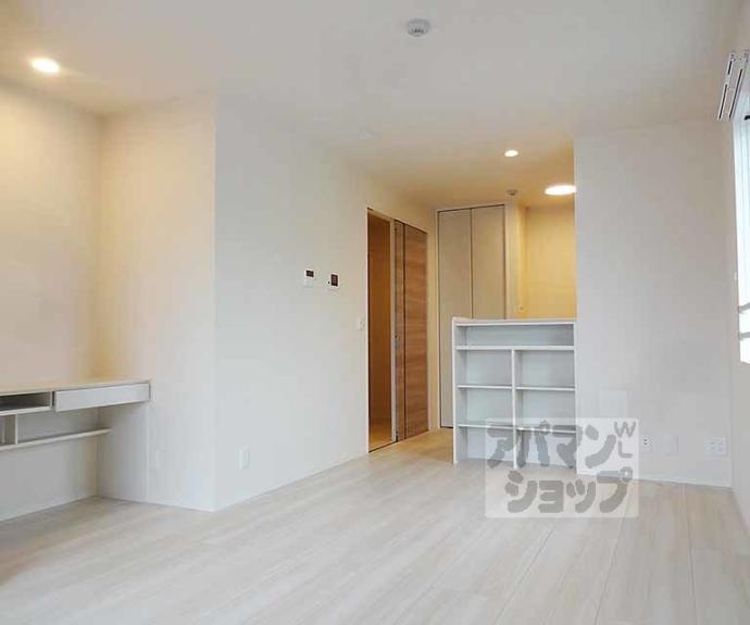 【Ｊ’ｆｏｒｔ京都山科Ⅱ】間取