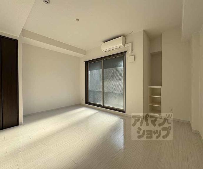 【フォース二条城東】間取