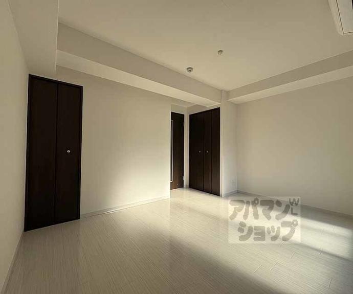 【フォース二条城東】間取