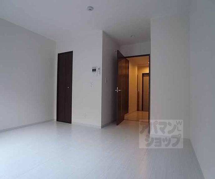 【フォース二条城東】間取