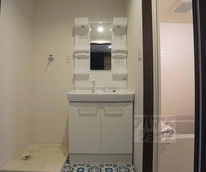 【フォース二条城東】間取