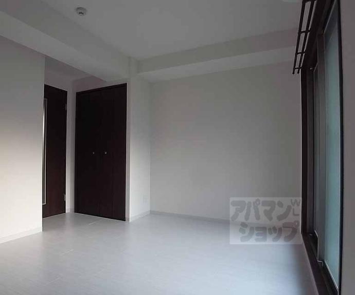 【フォース二条城東】間取