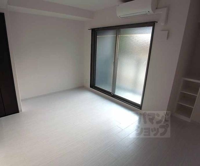 【フォース二条城東】間取