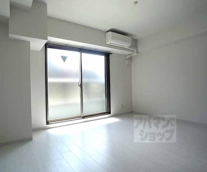 【フォース二条城東】間取