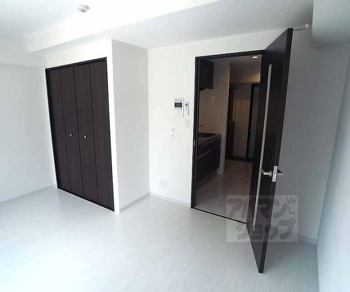 【フォース二条城東】間取